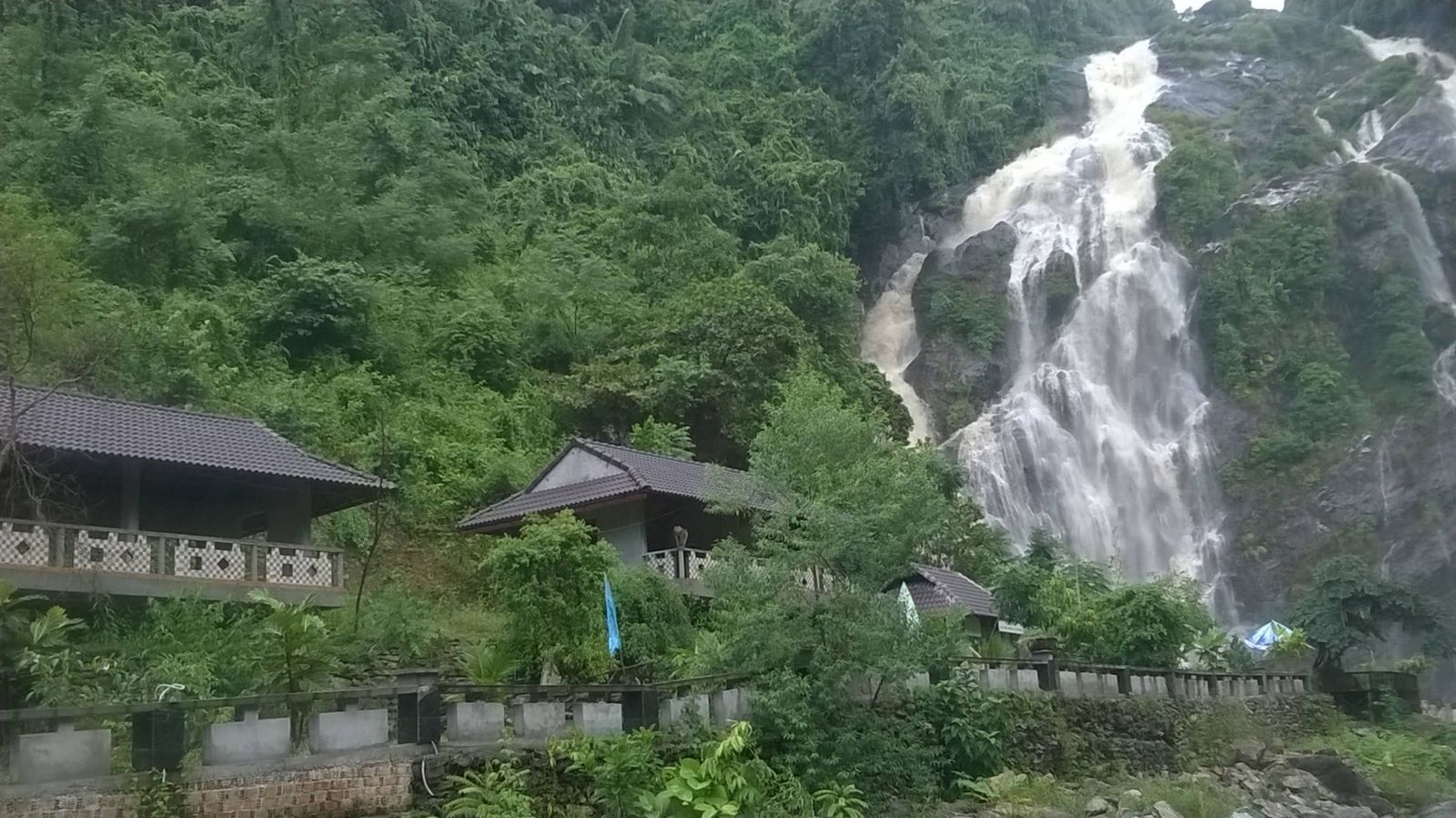 Thác Trắng Minh Long - Quảng Ngãi