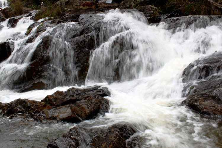 Thác Trắng Minh Long - Quảng Ngãi